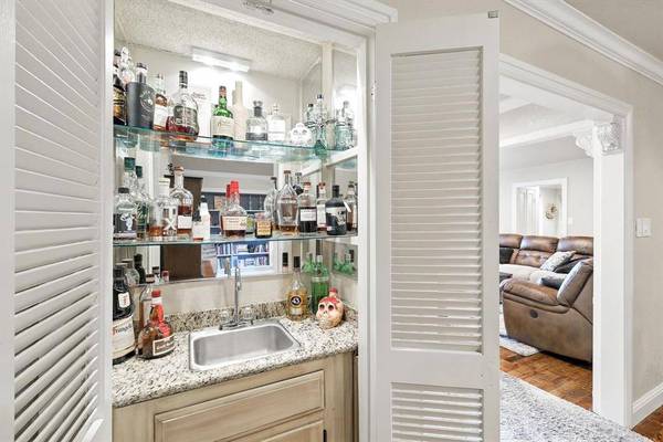 4801 Willow Run Court, Fort Worth, TX 76132