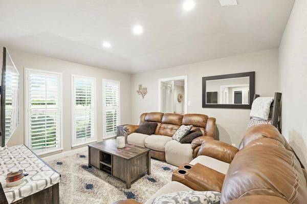 4801 Willow Run Court, Fort Worth, TX 76132