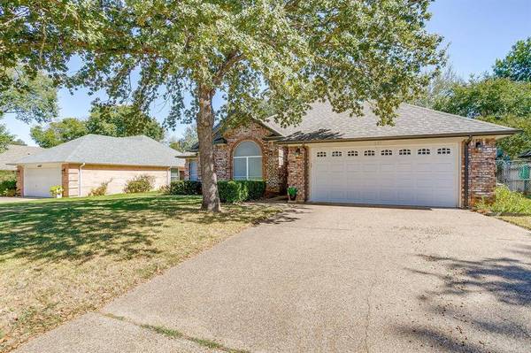 601 Cardinal Ridge Road, Burleson, TX 76028