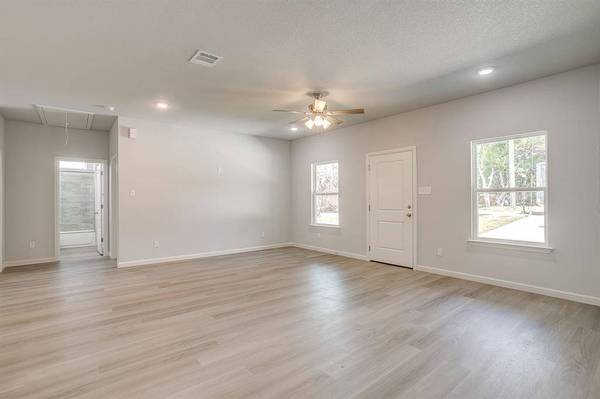 9320 Apache Trail, Rio Vista, TX 76093