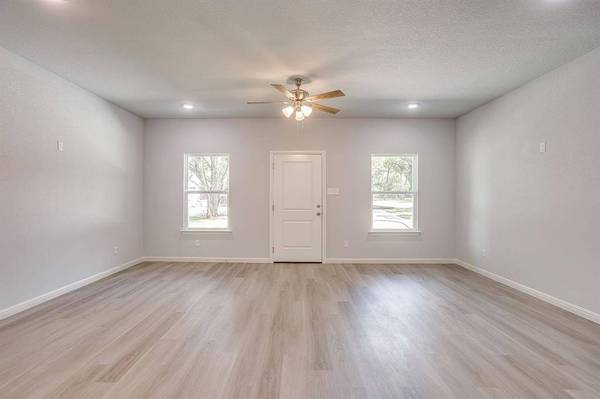 9320 Apache Trail, Rio Vista, TX 76093