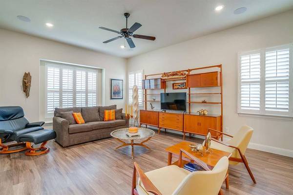 616 Joy Court, Burleson, TX 76028