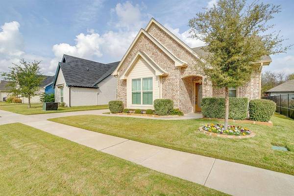 616 Joy Court, Burleson, TX 76028