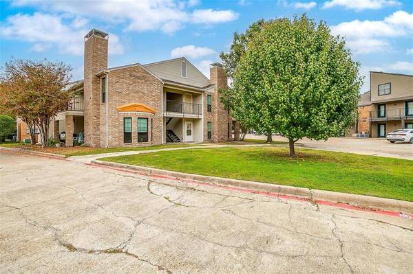 5806 Marvin Loving Drive #212, Garland, TX 75043