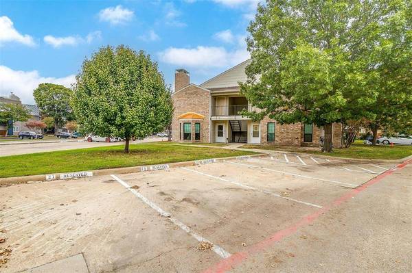 5806 Marvin Loving Drive #212, Garland, TX 75043