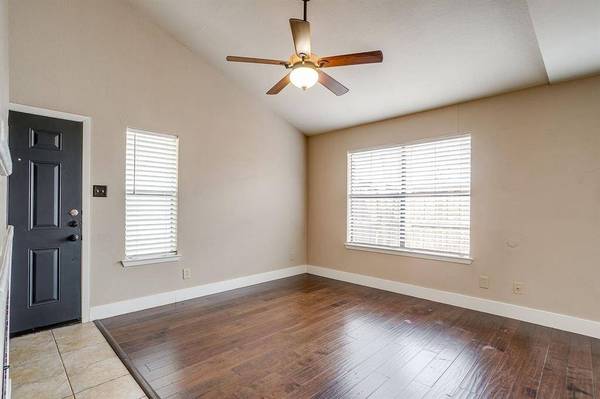 5638 Cedar Creek Drive, Benbrook, TX 76109