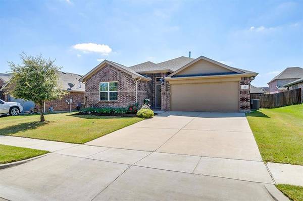 412 Blaze Court, Burleson, TX 76028