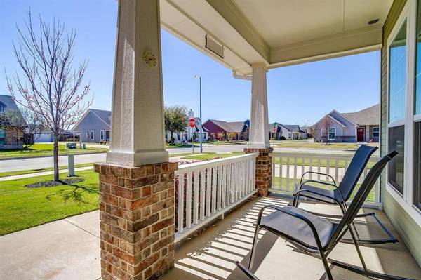 500 Heritage Trail, Burleson, TX 76028