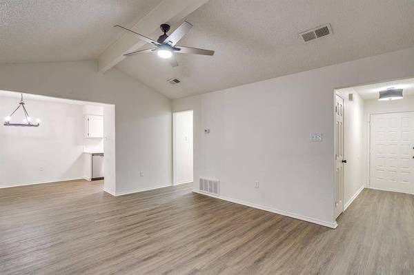 7924 Lazy Brook Drive, Watauga, TX 76148