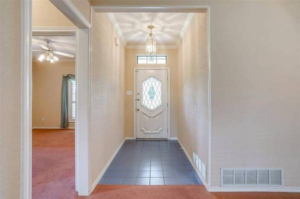 144 Trailwood Drive, Joshua, TX 76058