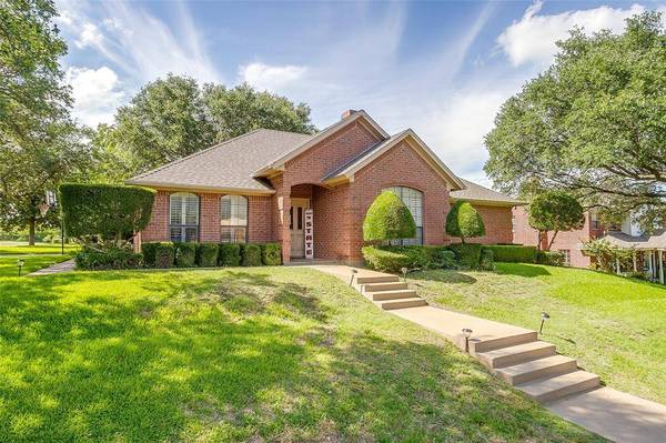 709 Berkley Drive, Cleburne, TX 76033