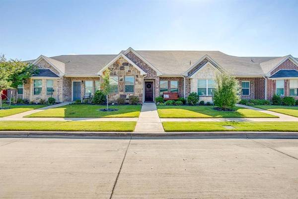 464 Pine Street, Burleson, TX 76028