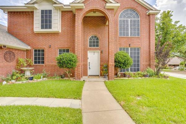 435 Arbor Lawn Drive, Burleson, TX 76028
