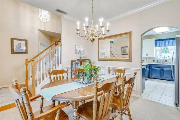 435 Arbor Lawn Drive, Burleson, TX 76028