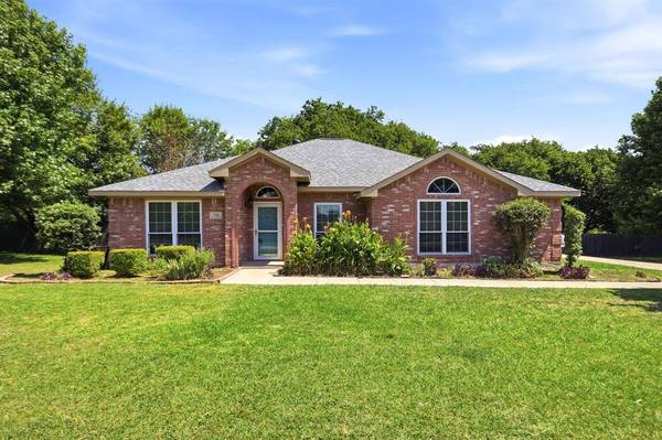 731 Hill Meadow Drive, Midlothian, TX 76065