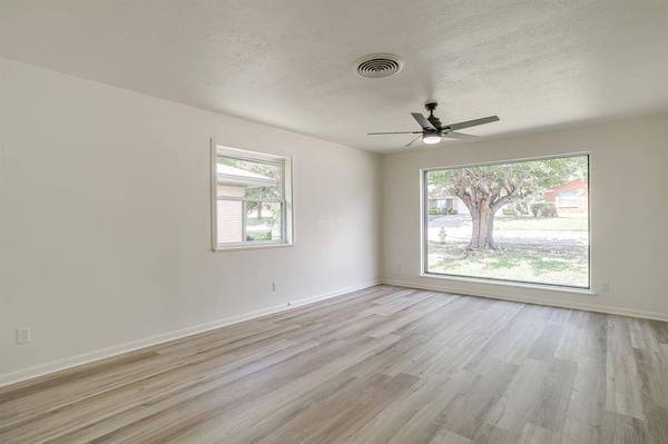 3501 Cimmaron Trail, Fort Worth, TX 76116
