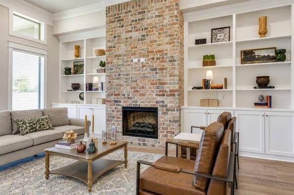 2716 River Path Court, Burleson, TX 76028