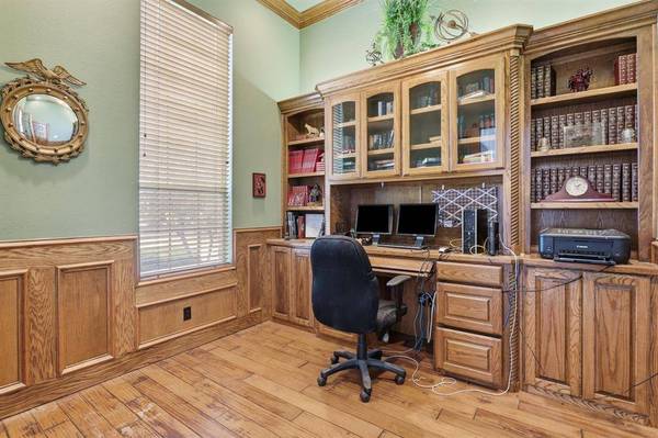 5030 Monroe Court, Midlothian, TX 76065