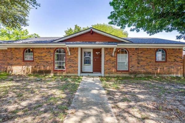 450 Nathan Street, Burleson, TX 76028