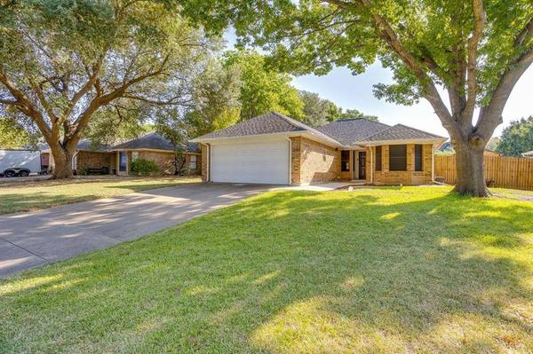 1200 Windy Meadows Drive, Burleson, TX 76028