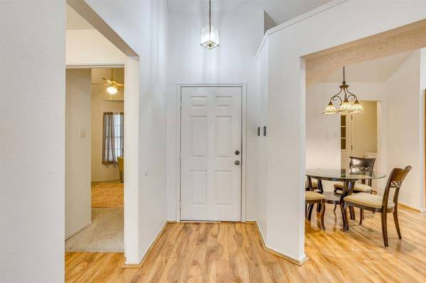 1200 Windy Meadows Drive, Burleson, TX 76028