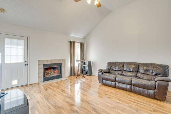 1200 Windy Meadows Drive, Burleson, TX 76028