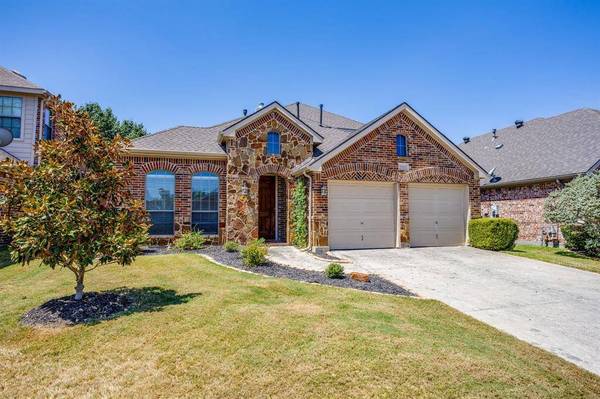 7023 Beacon Drive, Grand Prairie, TX 75054