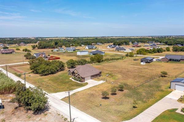 8341 County Road 201a, Grandview, TX 76050
