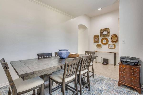 7023 Beacon Drive, Grand Prairie, TX 75054
