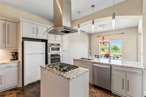 9583 Neal Road, Forney, TX 75126