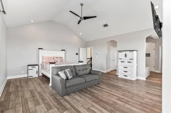 9583 Neal Road, Forney, TX 75126