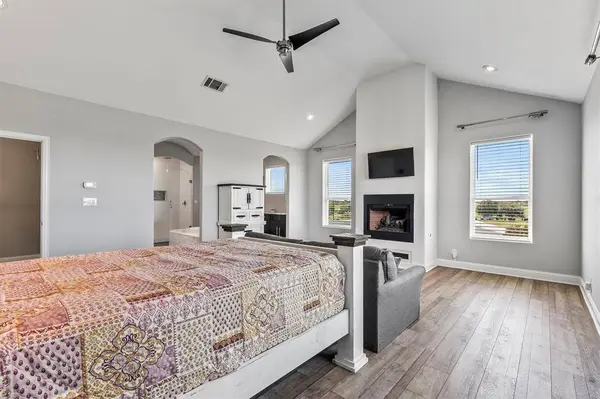 9583 Neal Road, Forney, TX 75126