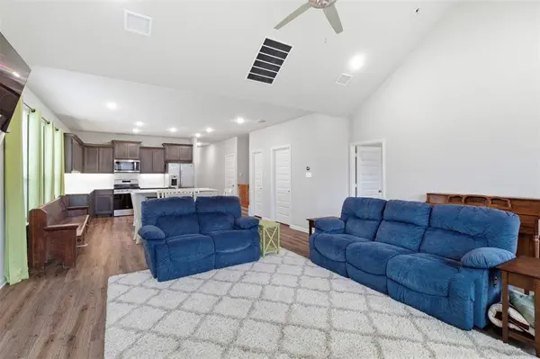 129 Chase Creek Drive, Lavon, TX 75166