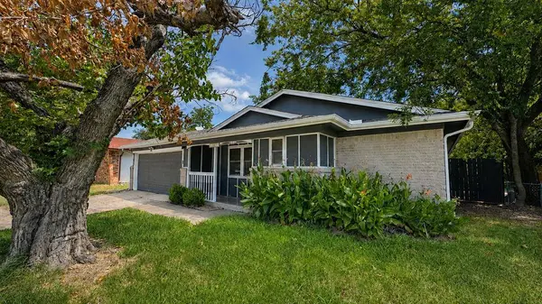 809 Memorial Drive