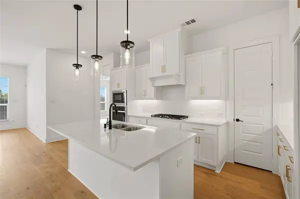 2302 Mercy Way, St. Paul, TX 75098