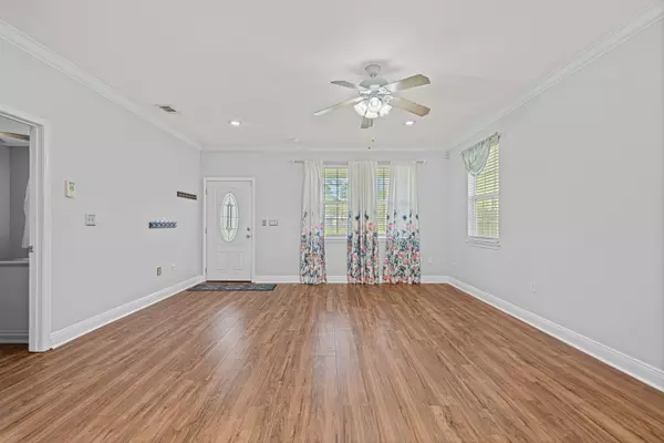 56 Quail Court, Freeport, FL 32439