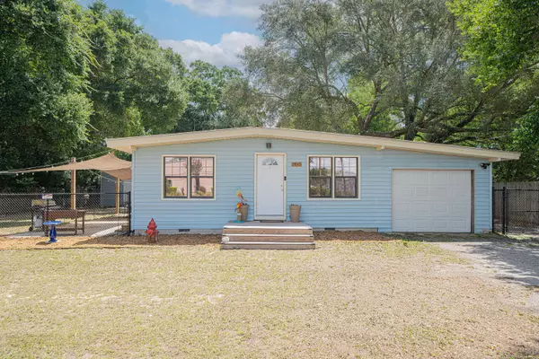 1495 Hickory Street, Niceville, FL 32578