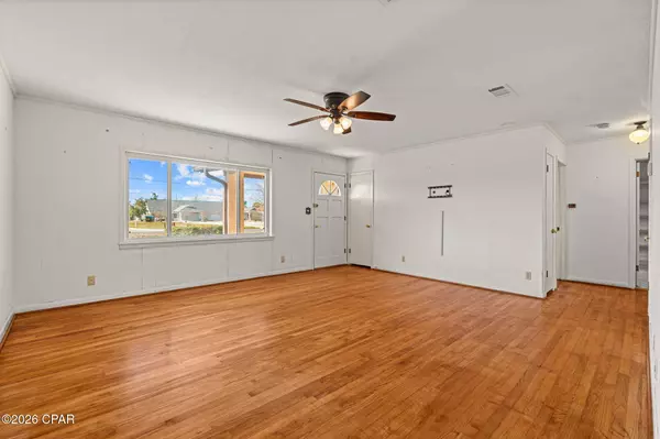 1426 David AVE, Panama City, FL 32404