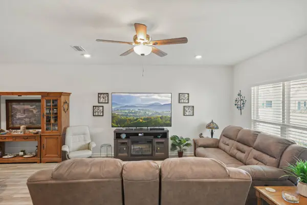 80 Woodsorrel ST, Freeport, FL 32439