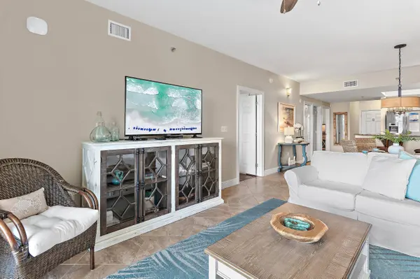 122 Seascape DR #UNIT 904, Miramar Beach, FL 32550