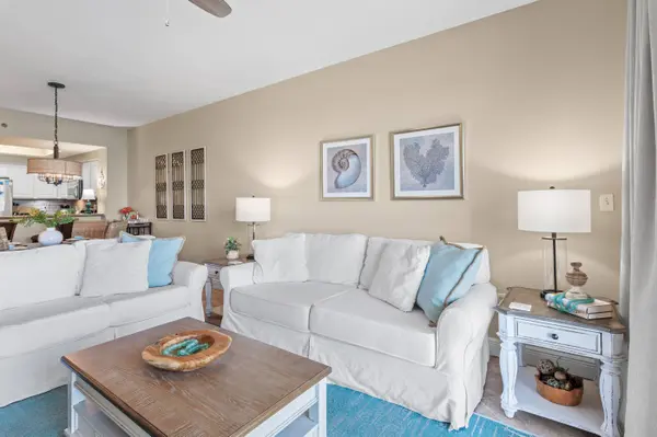 122 Seascape DR #UNIT 904, Miramar Beach, FL 32550