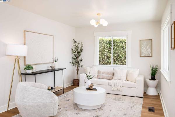 4400 Virginia Ave, Oakland, CA 94619