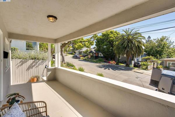 4400 Virginia Ave, Oakland, CA 94619