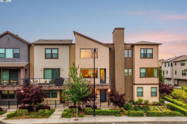 203 Burbank St, Hayward, CA 94541