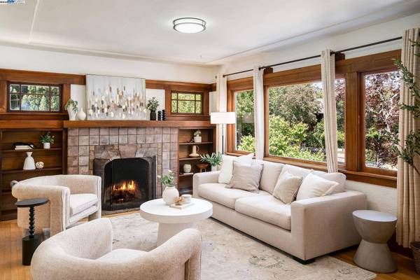 5731 Hermann St, Oakland, CA 94609