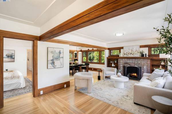 5731 Hermann St, Oakland, CA 94609