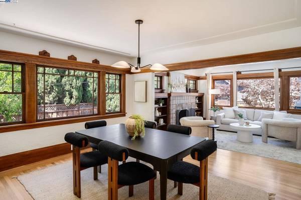 5731 Hermann St, Oakland, CA 94609