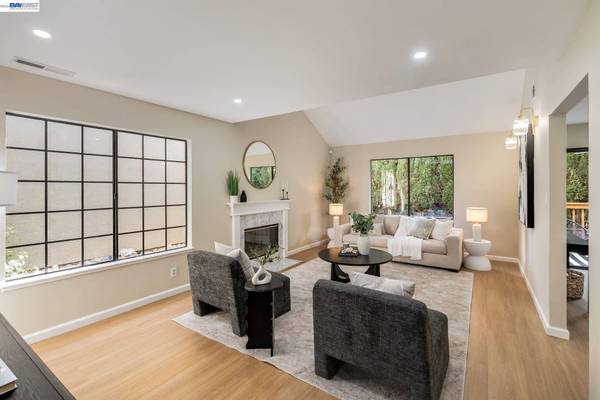 21297 Justco Ln, Castro Valley, CA 94552