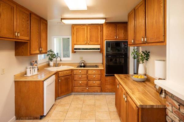 2927 La Jolla AVE, San Jose, CA 95124