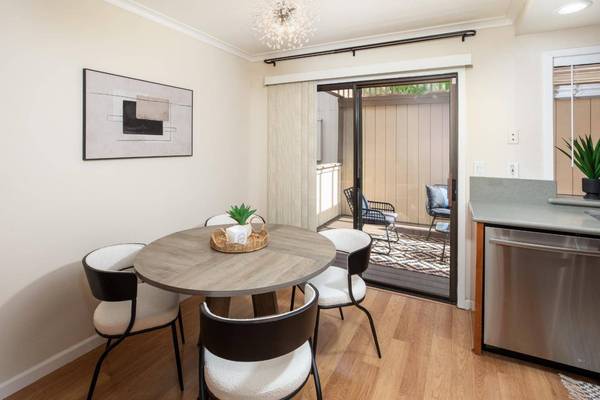 16137 Loretta LN, Los Gatos, CA 95032